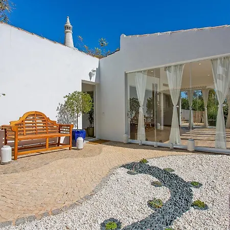 Ξενοδοχείο Quinta Bonita & Gardens 4*
