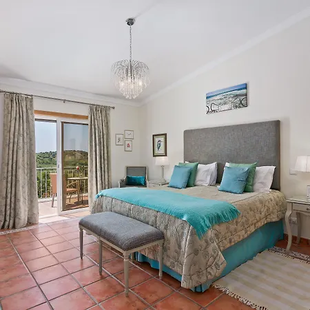Quinta Bonita & Gardens Hotel Lagos