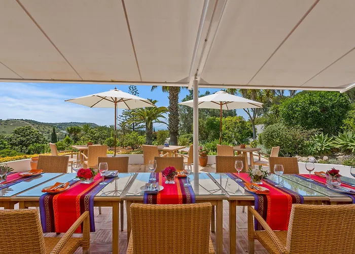 Quinta Bonita & Gardens 4*