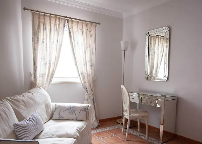 فندق Quinta Bonita & Gardens Valverde (Faro)