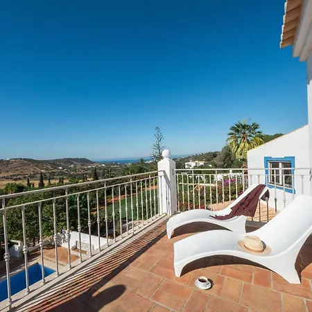 Quinta Bonita & Gardens 4*
