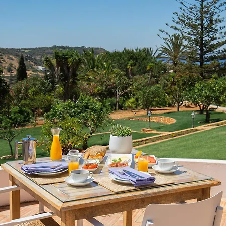Quinta Bonita & Gardens 4*