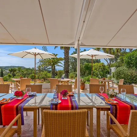 Quinta Bonita & Gardens 4*