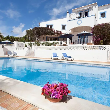 Quinta Bonita & Gardens Hotel 4*