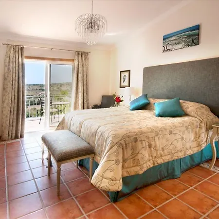 Hotel Quinta Bonita & Gardens 4*