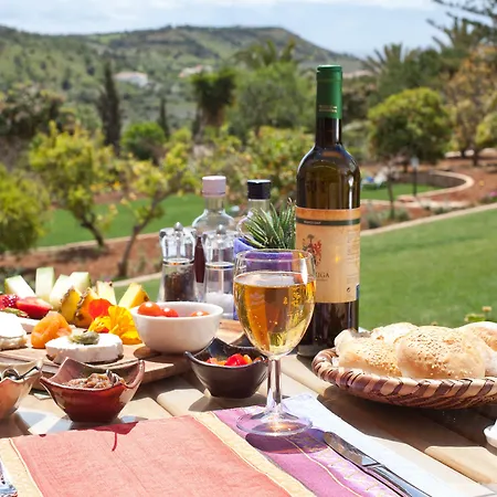 Hotel Quinta Bonita & Gardens 4*